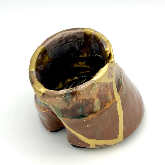Kintsugi Pottery Horse Hoof Cup Vase Cache Horseshoe Gold Crack Growth Gift - Picture 14 of 17